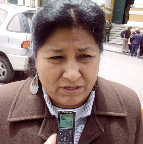 #Contrapunto | "Evo Morales abandonó el país porque el Ejército le dijo que renuncie" (Alicia Canqui)